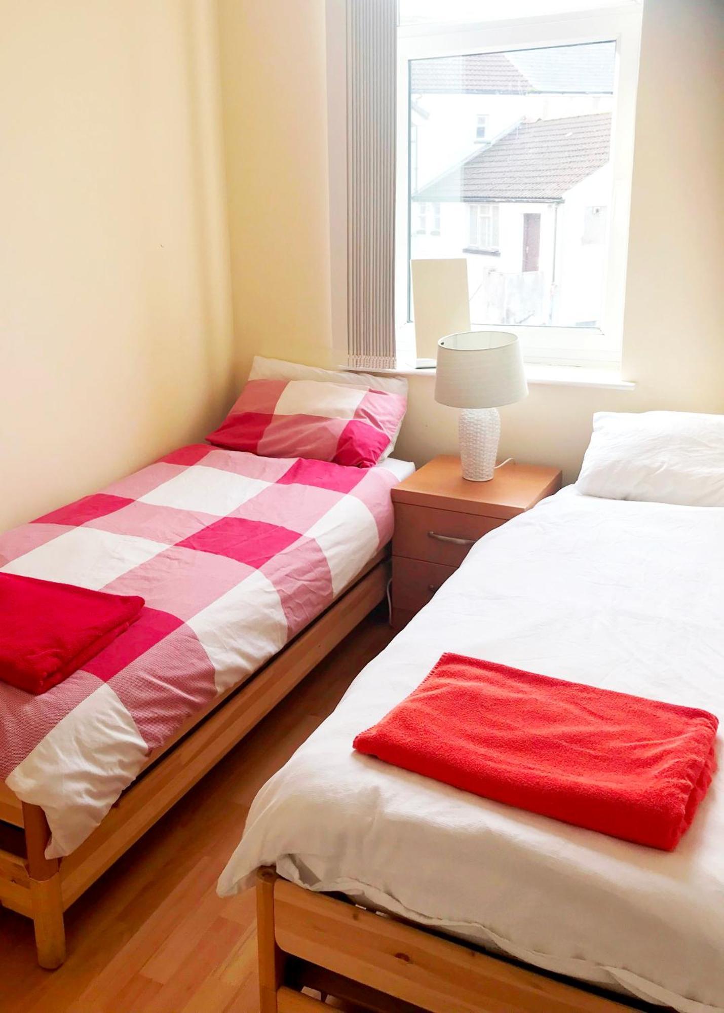 1 Fitzhamon Embankment Apartments Opposite Principality Stadium - Long Stay Offer Cardiff Exteriör bild