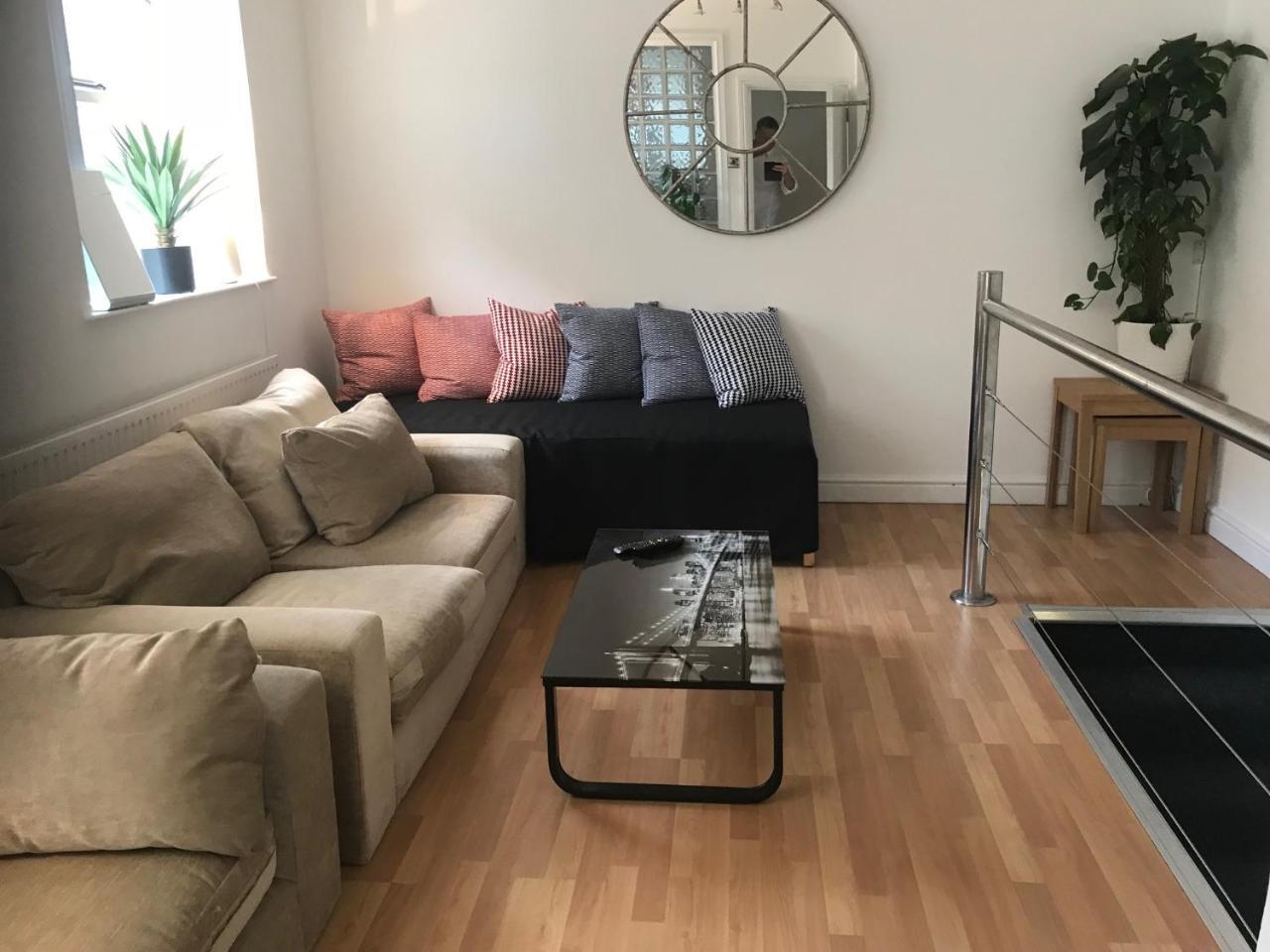 1 Fitzhamon Embankment Apartments Opposite Principality Stadium - Long Stay Offer Cardiff Exteriör bild