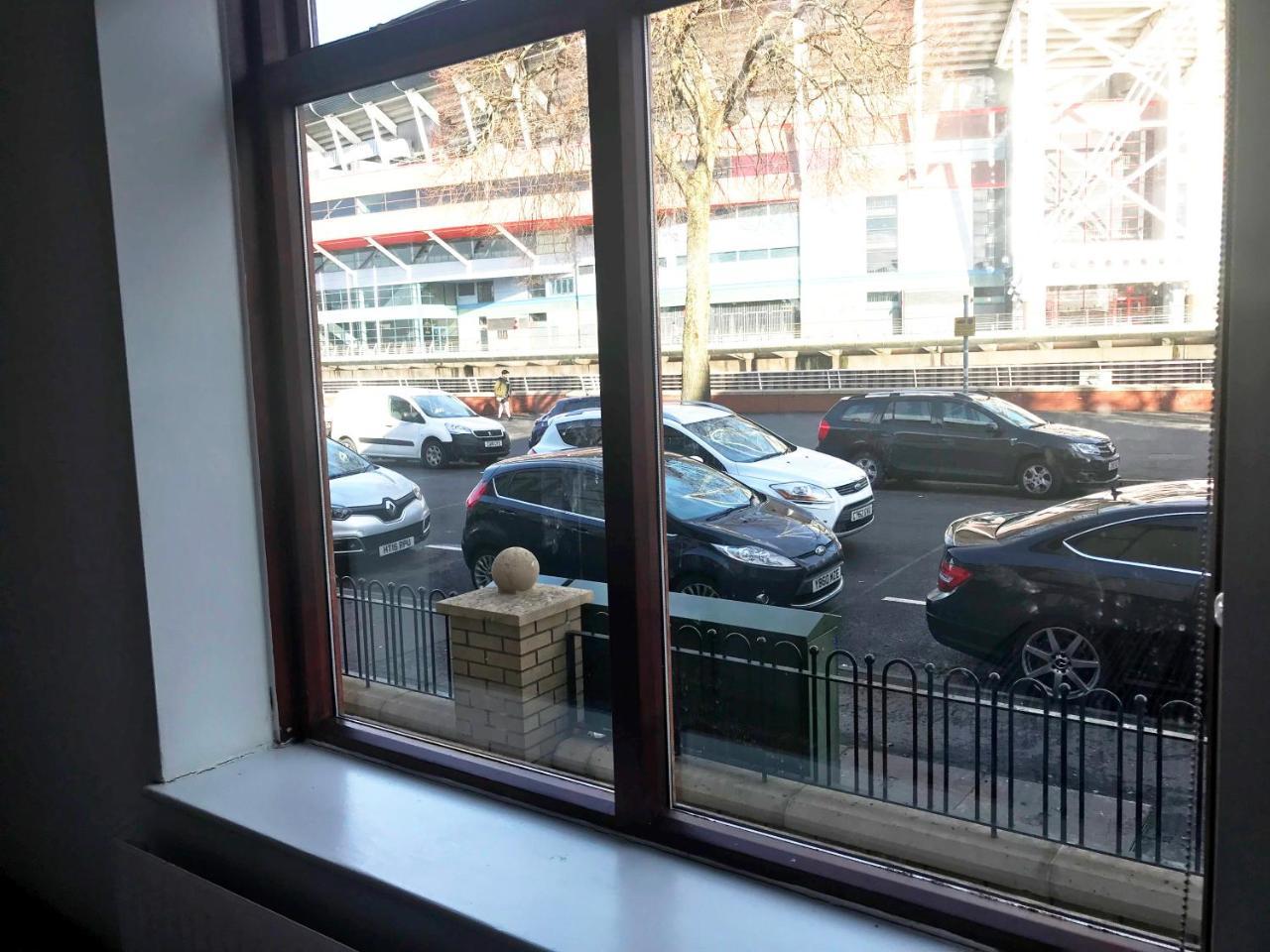 1 Fitzhamon Embankment Apartments Opposite Principality Stadium - Long Stay Offer Cardiff Exteriör bild